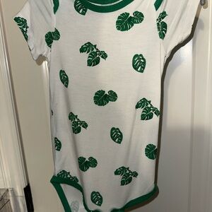 Kyte Baby Bamboo Monstera Onesie